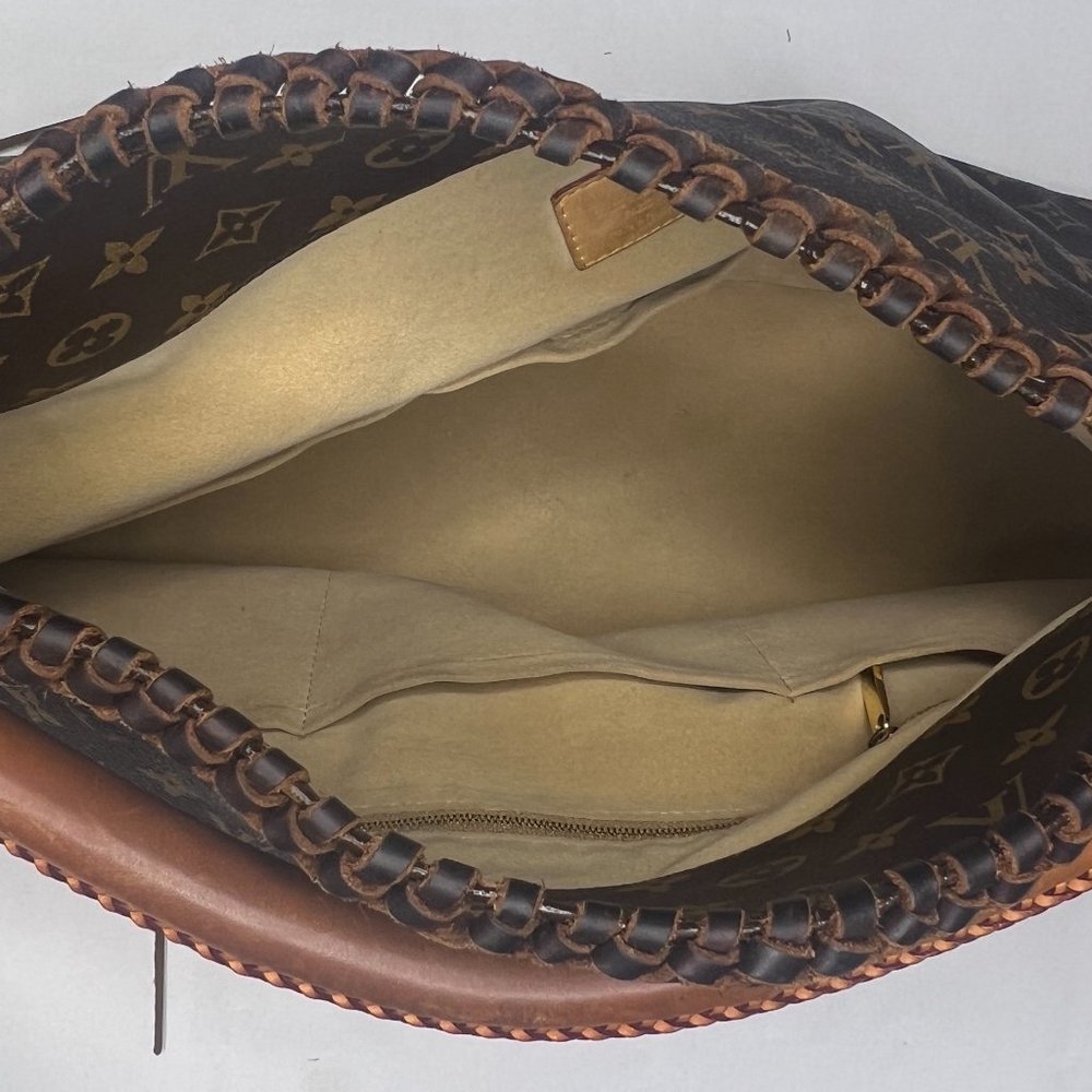 Louis Vuitton Artsy MM Monogram Hobo Tote Customized Leather Fringe Tassle - Picture 7 of 10